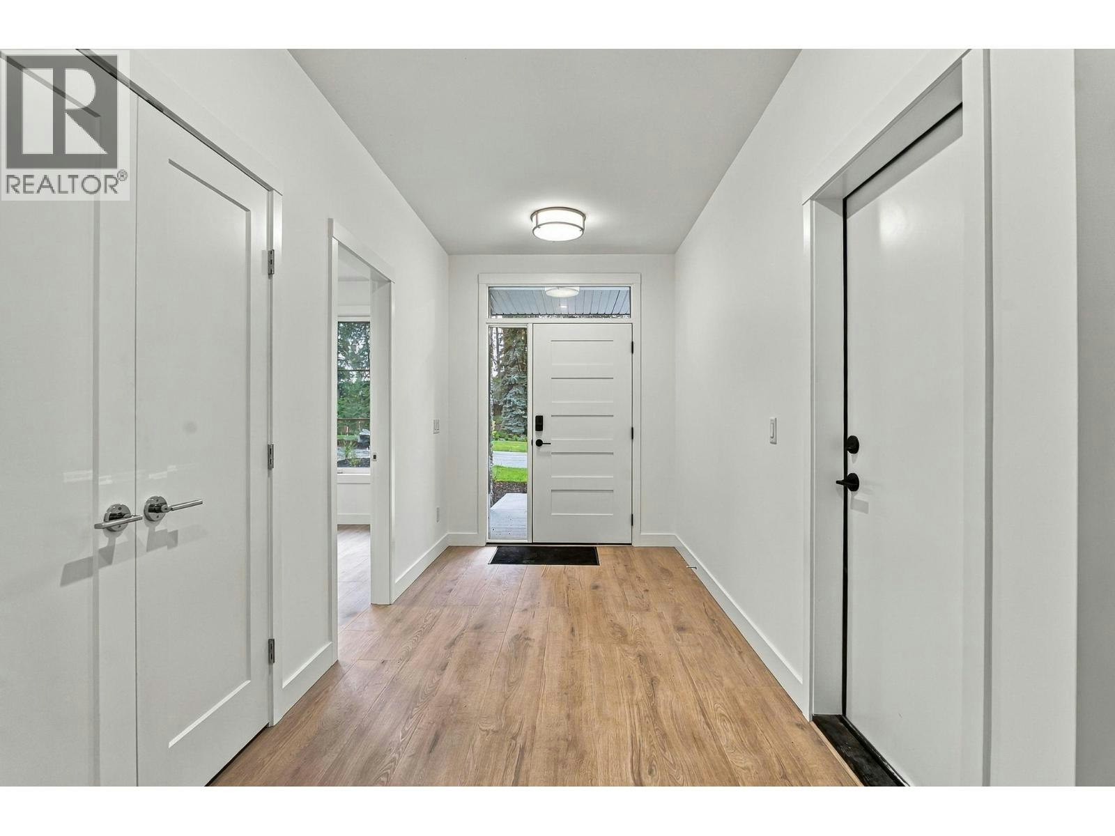 487 N Clifton Road, Kelowna, BC, V1V 1H1 - 5