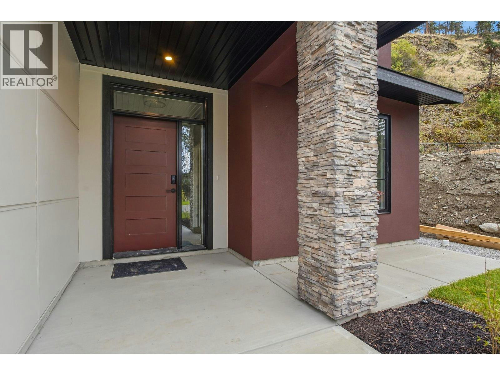 487 N Clifton Road, Kelowna, BC, V1V 1H1 - 4