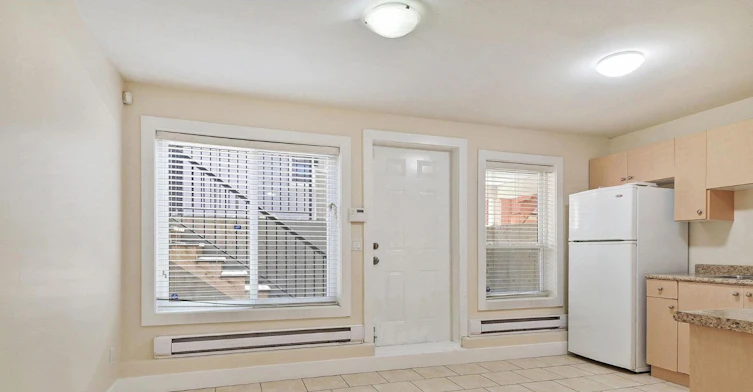 Basement-12970 60 Avenue, Surrey, BC, V3X 2L5 - 3