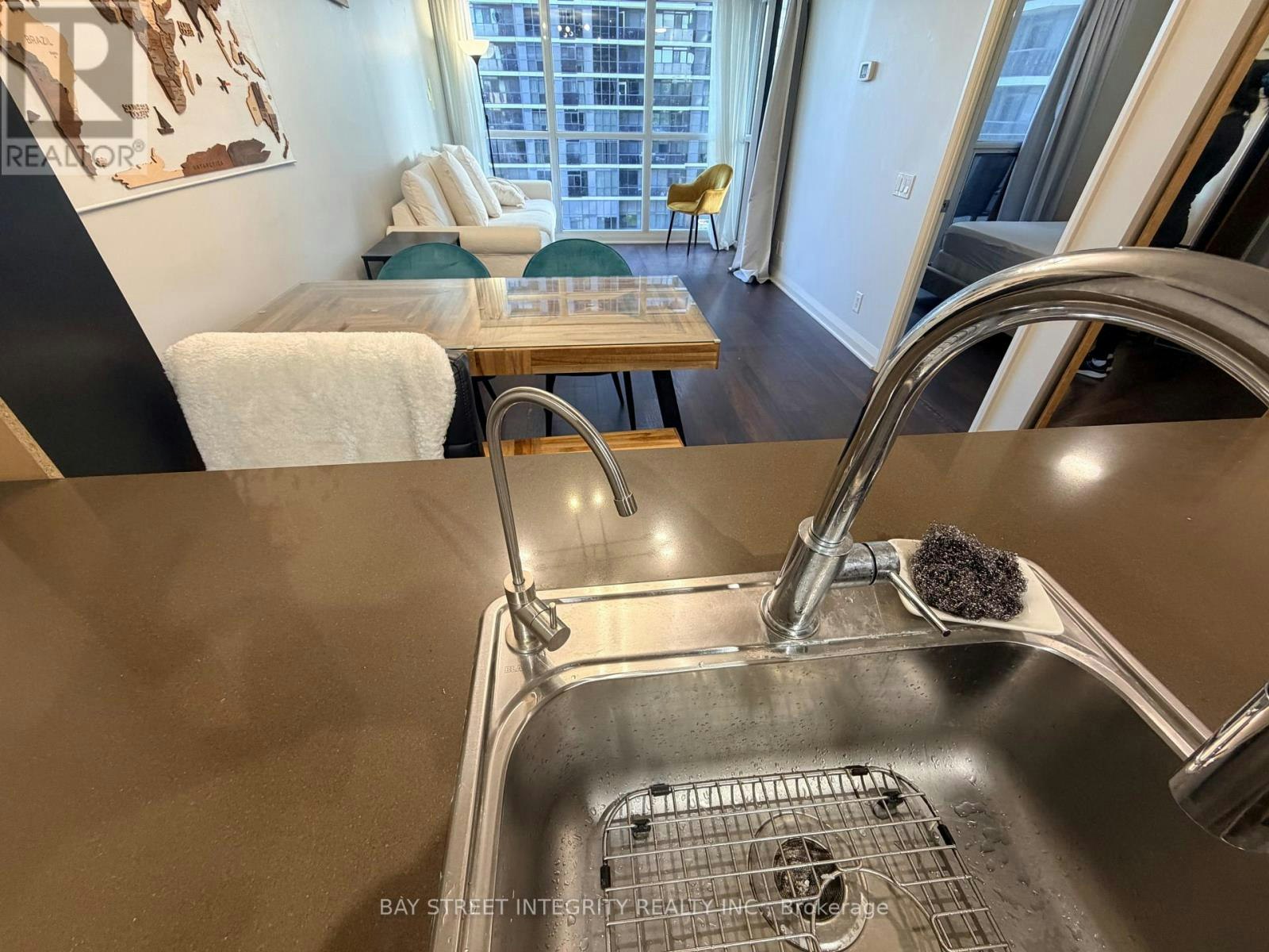 703-1 Valhalla Inn Road, Toronto, ON, M9B 1S9 - 10