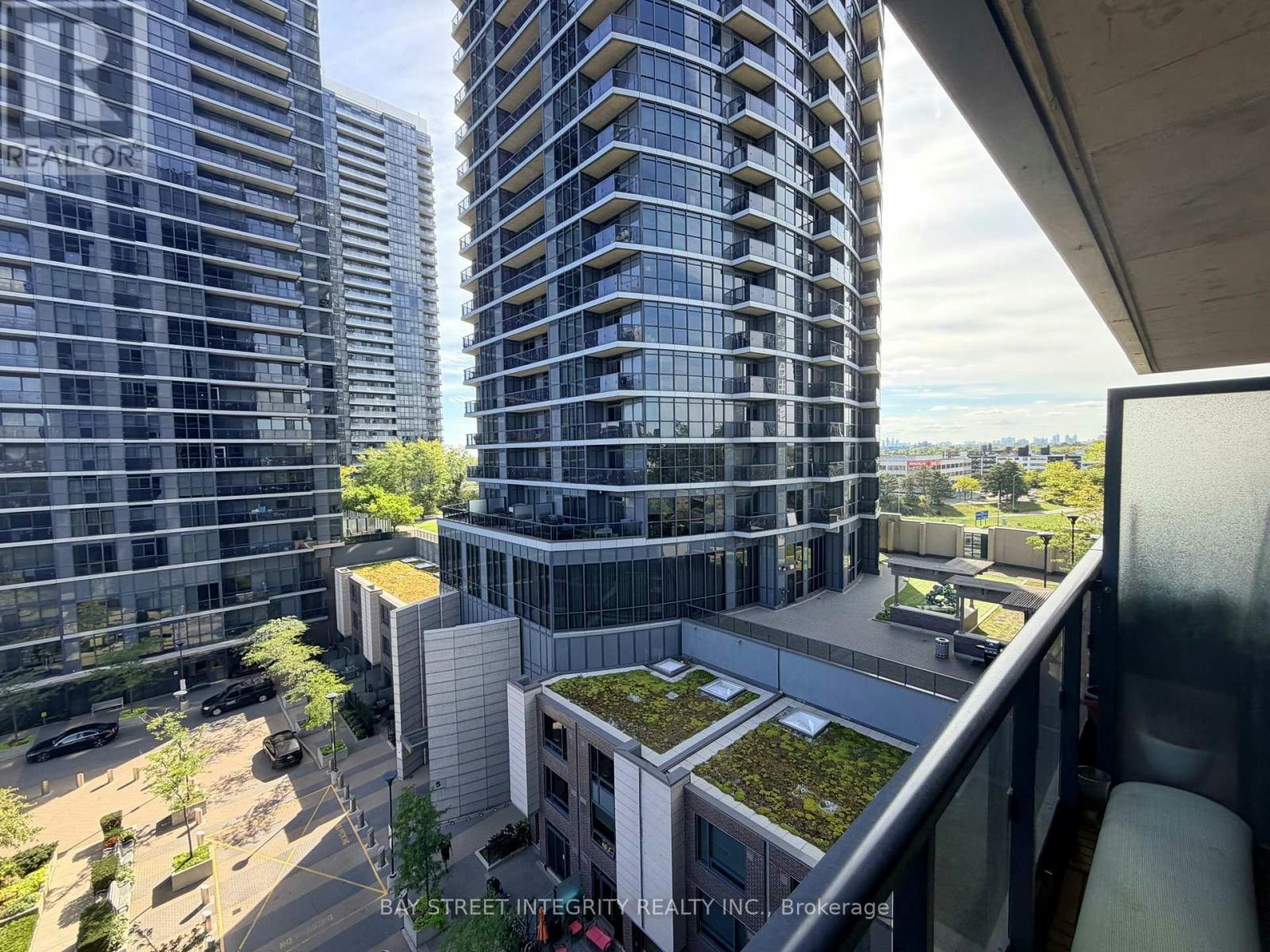 703-1 Valhalla Inn Road, Toronto, ON, M9B 1S9 - 12
