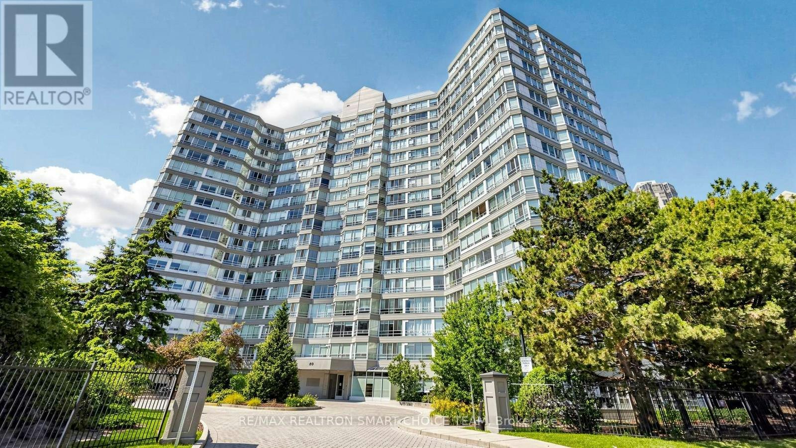 504-50 Kingsbridge Garden Circle, Mississauga, ON, L5R 1Y2