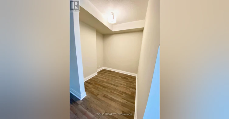 516-220 Burnhamthorpe Road W, Mississauga, ON, L5B 4N4 - 8
