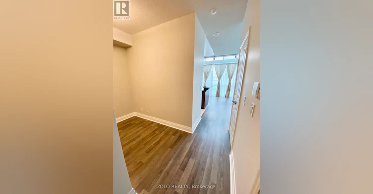 516-220 Burnhamthorpe Road W, Mississauga, ON, L5B 4N4 - 2