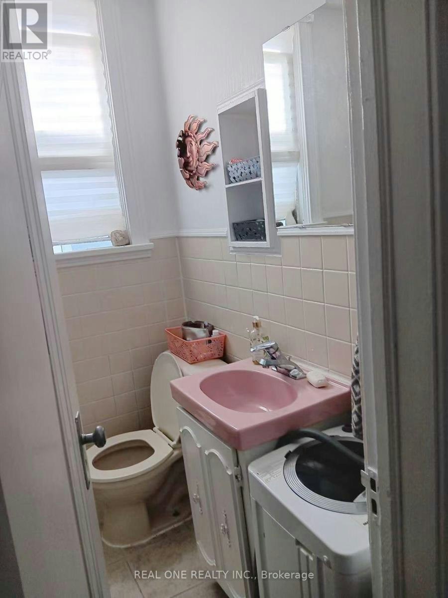 2-104 Twenty Fifth Street, Toronto, ON, M8V 3P8 - 6