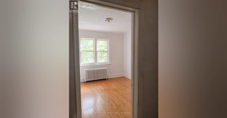 2-104 Twenty Fifth Street, Toronto, ON, M8V 3P8 - 3
