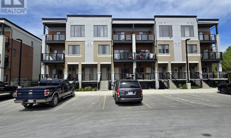 13-25 Isherwood Avenue E