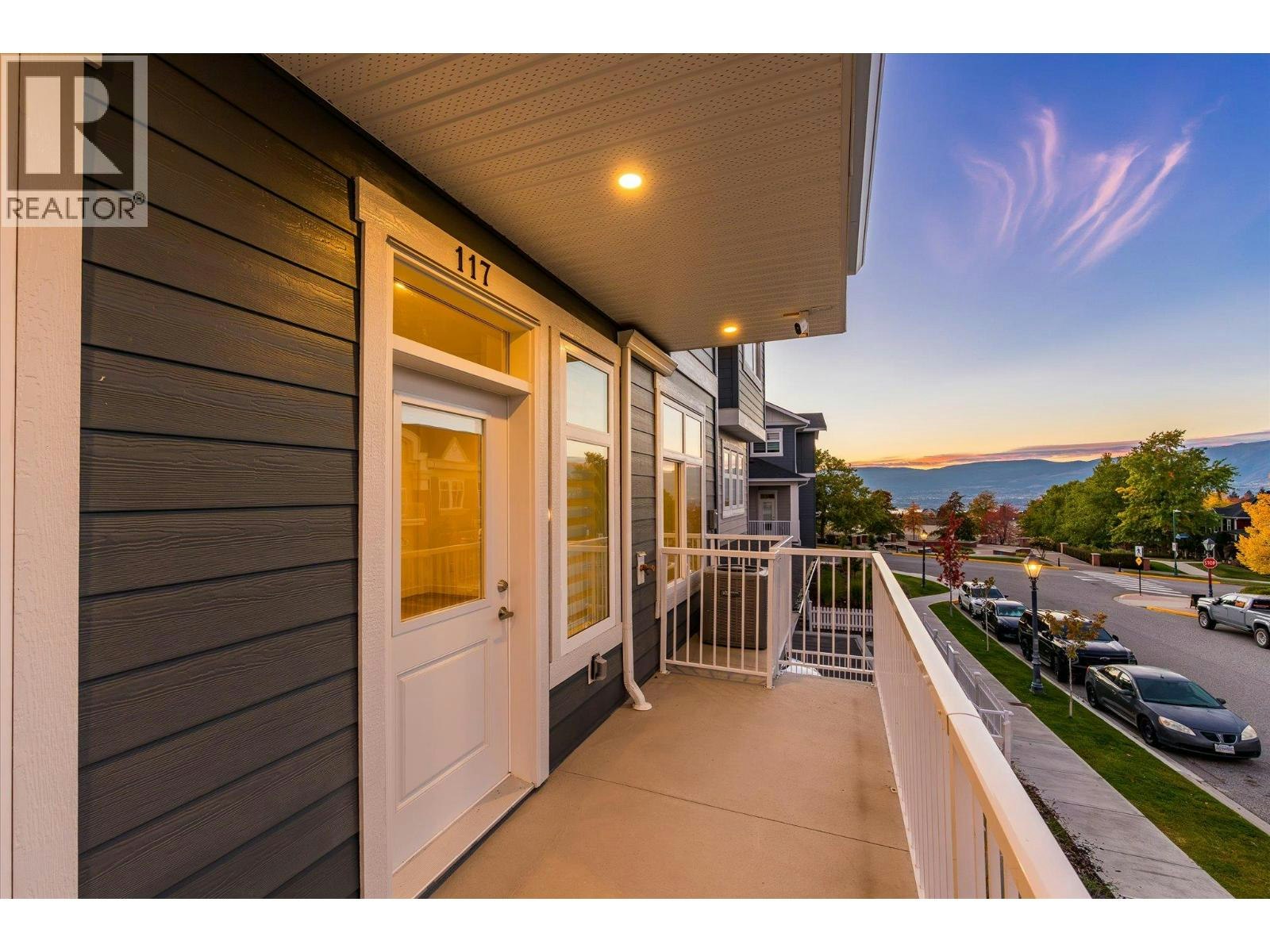 117-5300 Main Street, Kelowna, BC, V1W 0C1 - 2