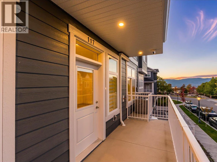117-5300 Main Street, Kelowna, BC, V1W 0C1 - 2