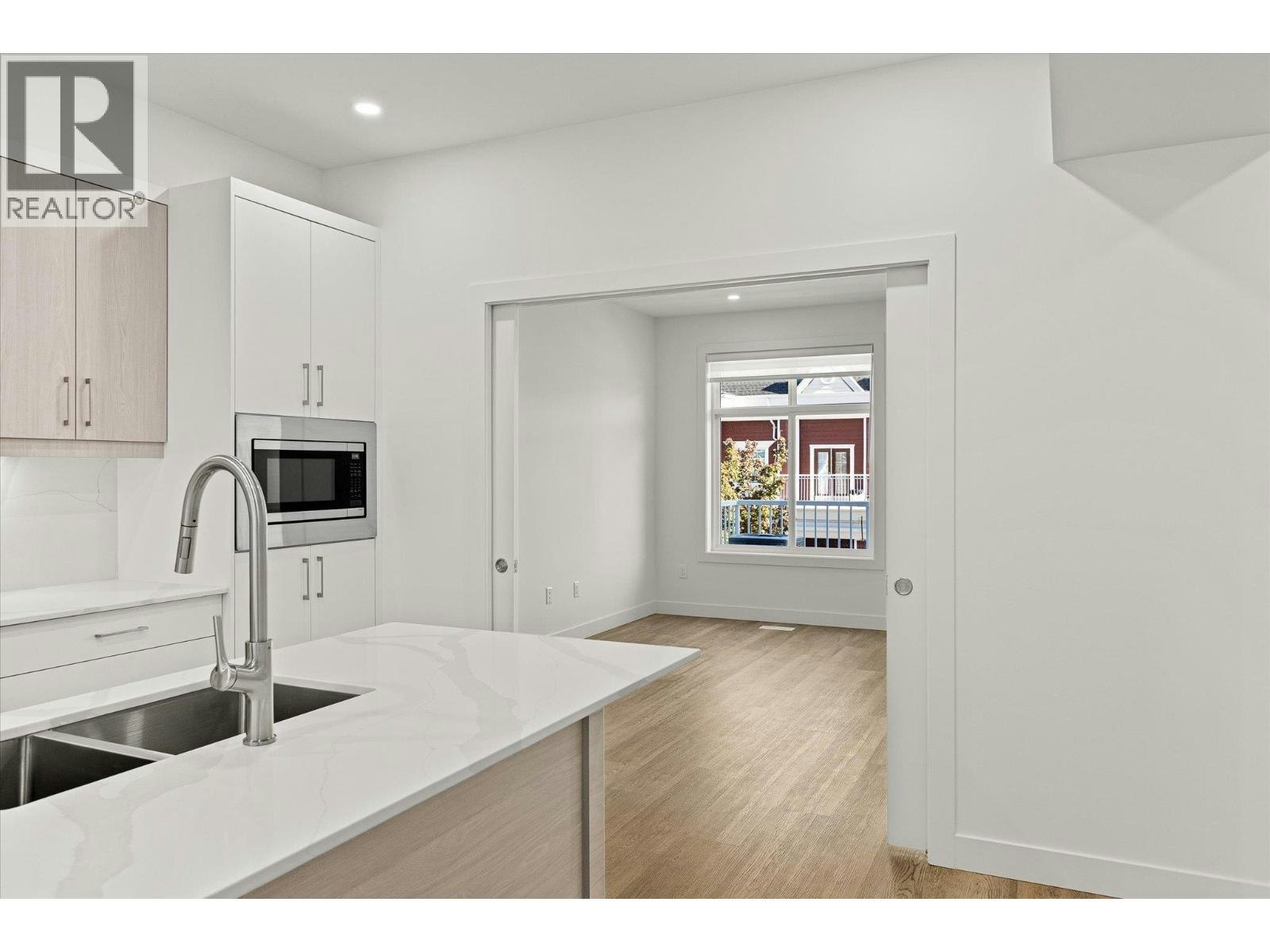 117-5300 Main Street, Kelowna, BC, V1W 0C1 - 17