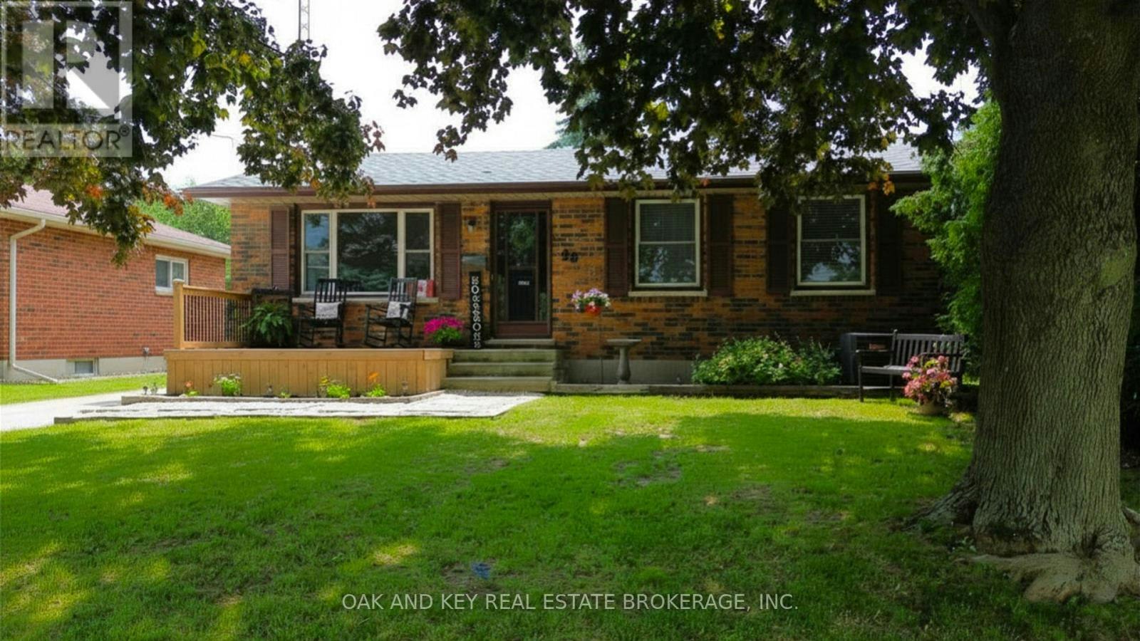 26 Sinclair Avenue, St. Thomas, ON, N5R 3A8