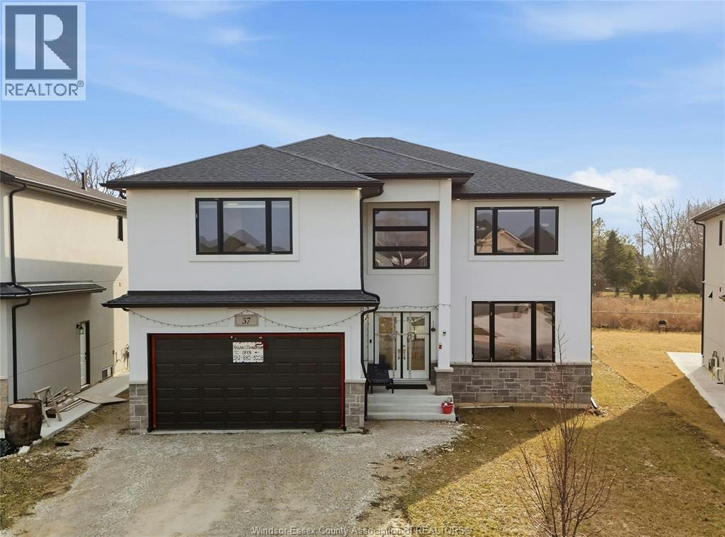 37 Kingsbridge Drive, Amherstburg, ON, N9V 4A5