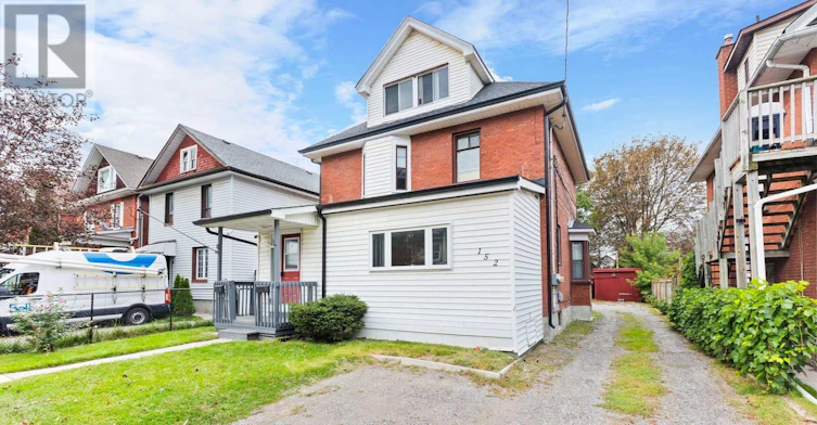 152 Elgin Street E, Oshawa, ON, L1G 1T3