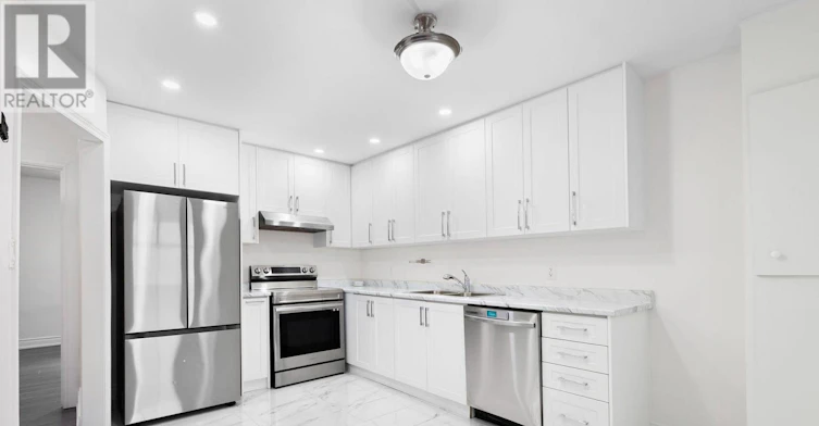 152 Elgin Street E, Oshawa, ON, L1G 1T3 - 4