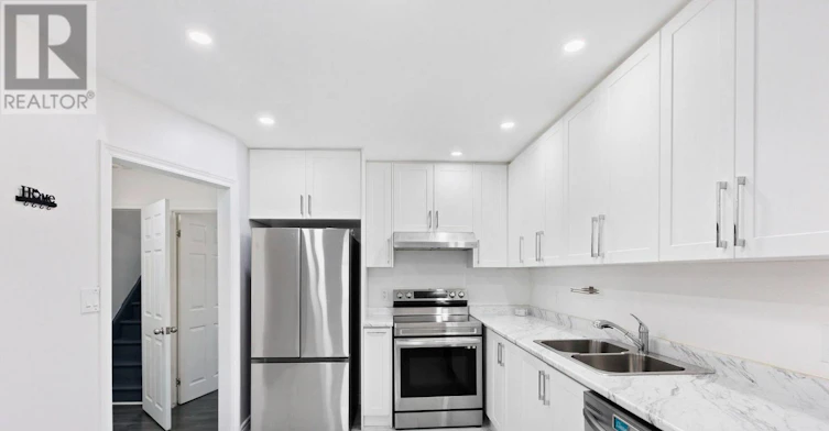 152 Elgin Street E, Oshawa, ON, L1G 1T3 - 5