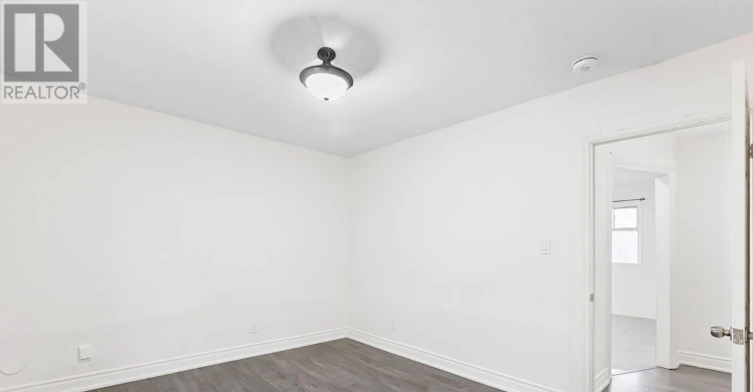 152 Elgin Street E, Oshawa, ON, L1G 1T3 - 8