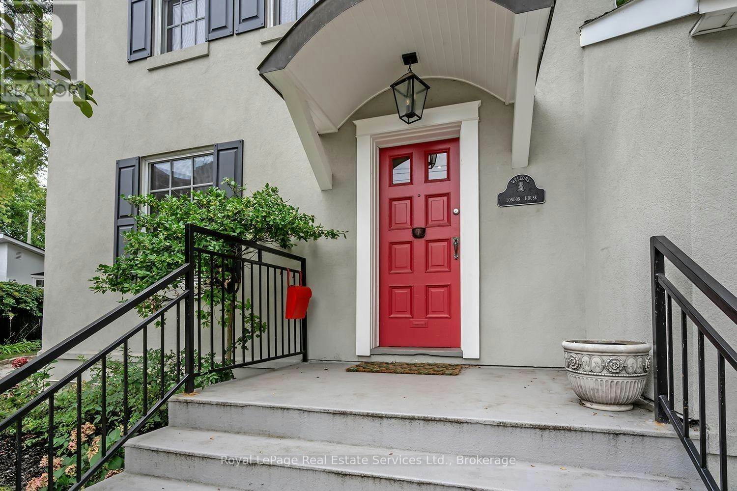 128 Chisholm Street, Oakville, ON, L6K 3J2 - 3