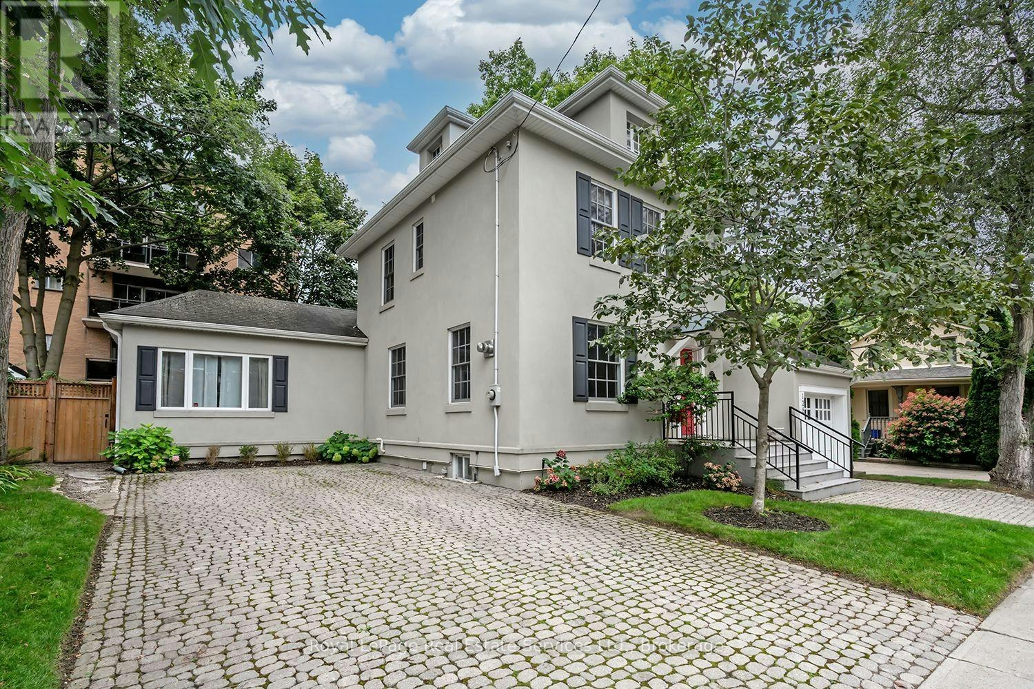 128 Chisholm Street, Oakville, ON, L6K 3J2 - 2