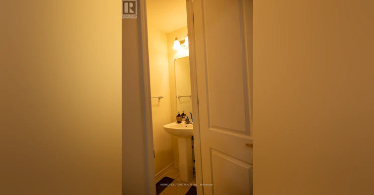31 Jolly Way, Toronto, ON, M1P 0E2 - 5