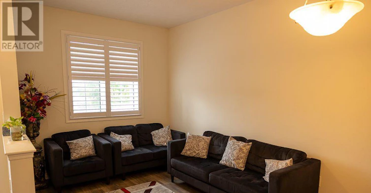 31 Jolly Way, Toronto, ON, M1P 0E2 - 7