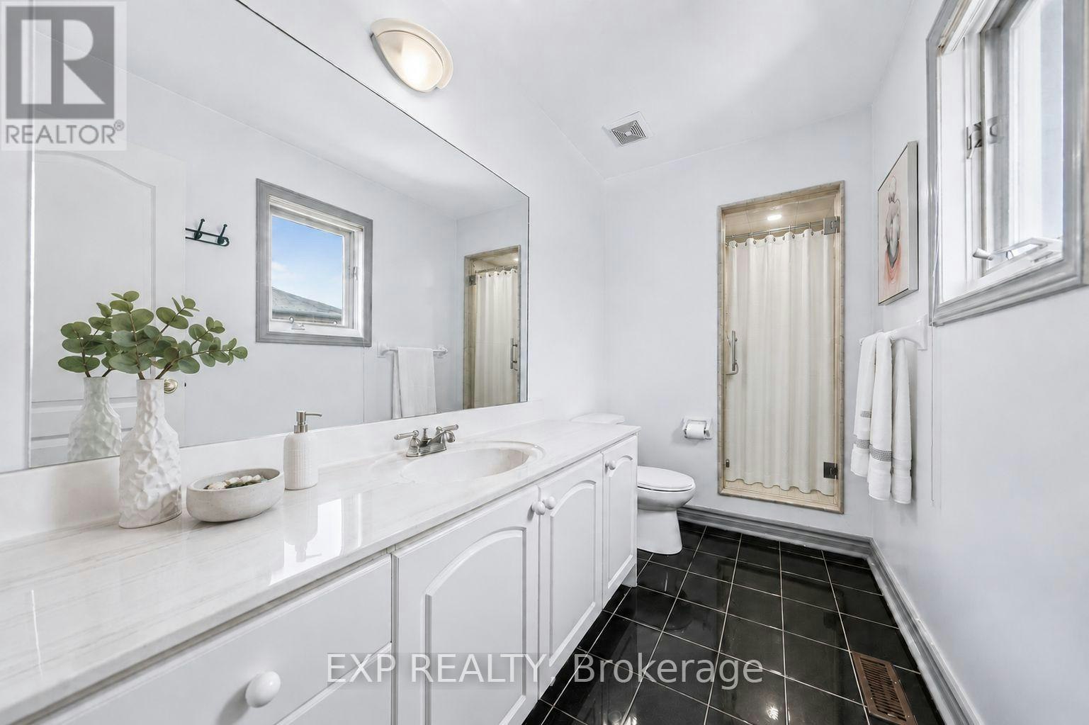 19 Springbrook Drive, Richmond Hill, ON, L4B 3R9 - 20