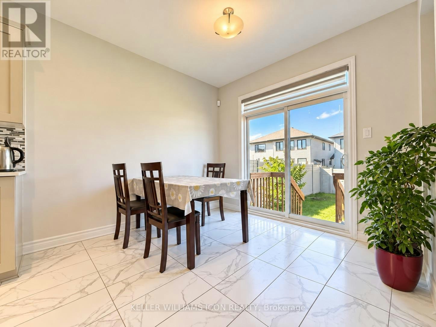 306 Memorial Grove, Ottawa, ON, K1X 0C8 - 6