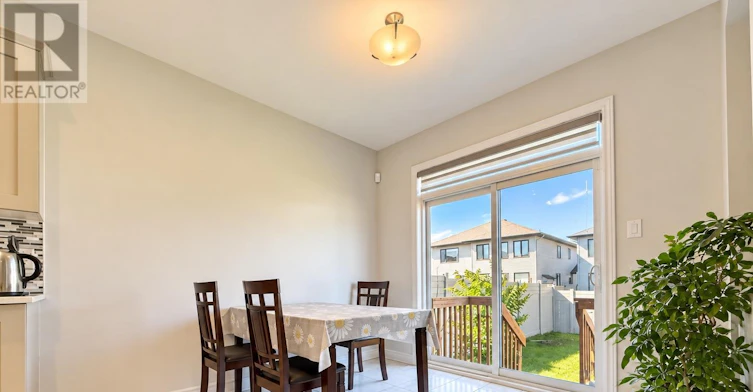 306 Memorial Grove, Ottawa, ON, K1X 0C8 - 6