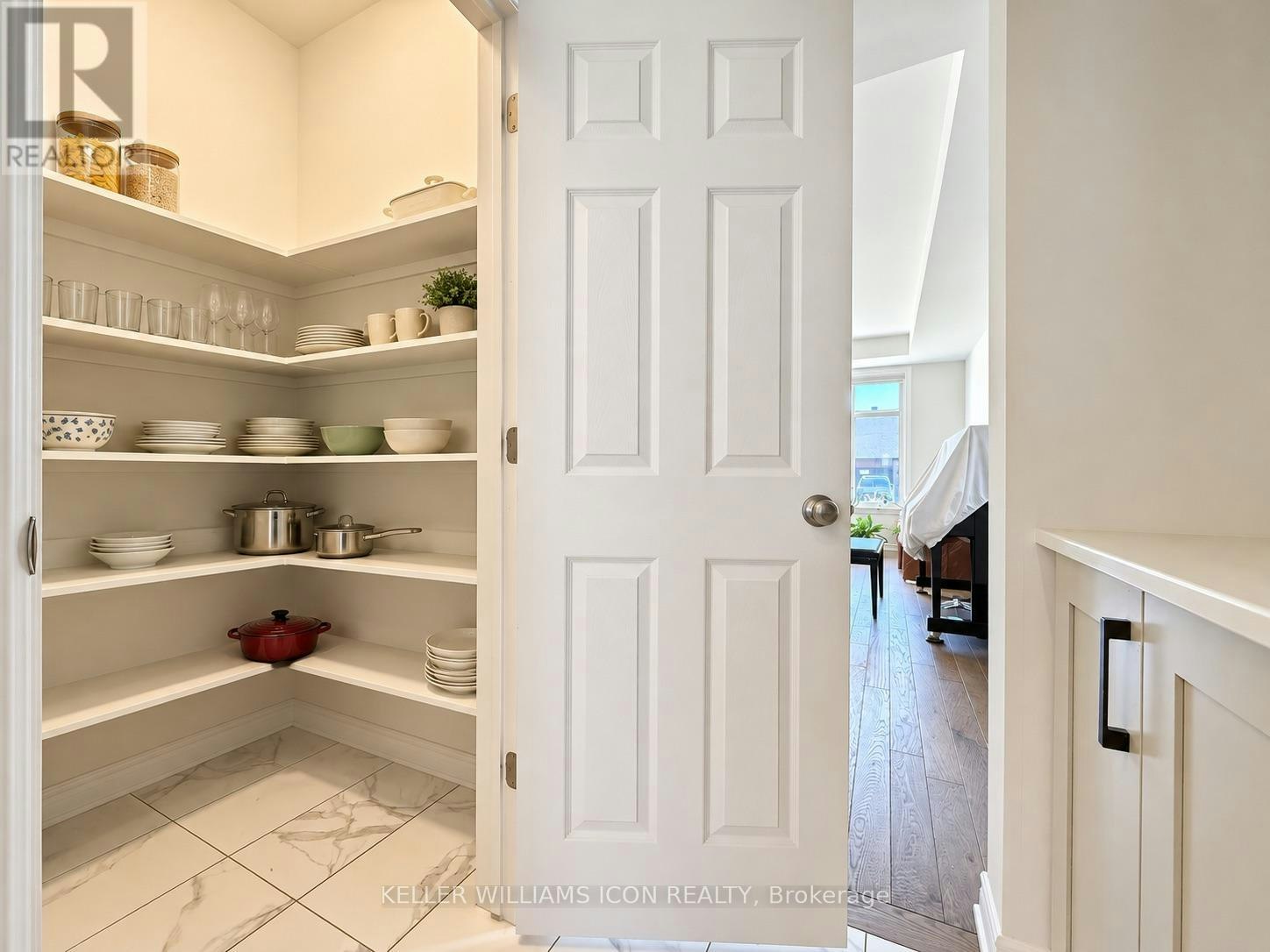 306 Memorial Grove, Ottawa, ON, K1X 0C8 - 5