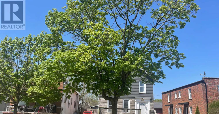 UPPER-215 Mcalpine Avenue S, Welland, ON, L3B 1T8