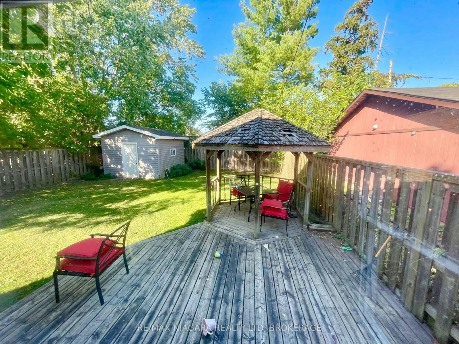 UPPER-215 Mcalpine Avenue S, Welland, ON, L3B 1T8 - 2