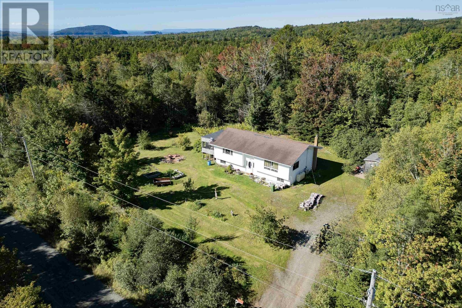 429 New Brittain Road, Five Islands, NS, B0M 1K0