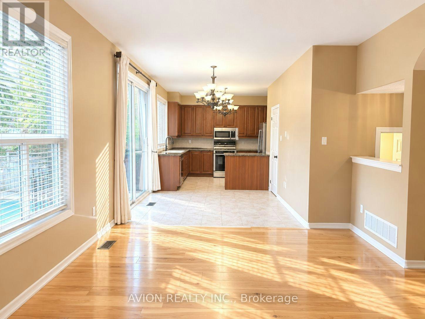 1392 Pinecliff Road, Oakville, ON, L6M 3Z1 - 5