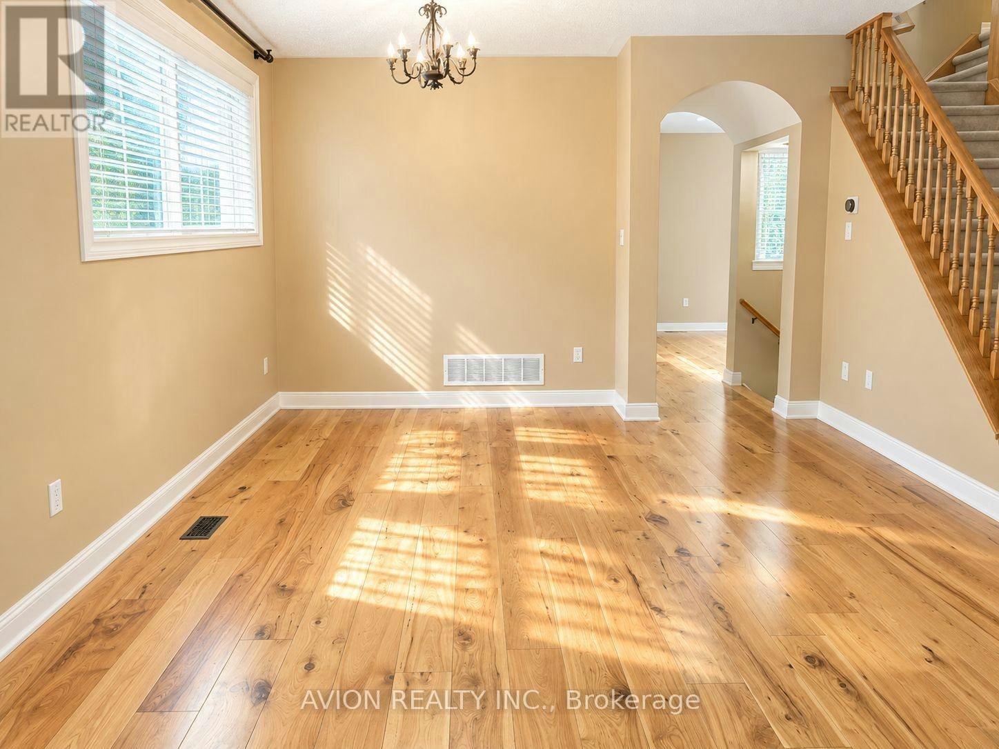 1392 Pinecliff Road, Oakville, ON, L6M 3Z1 - 3