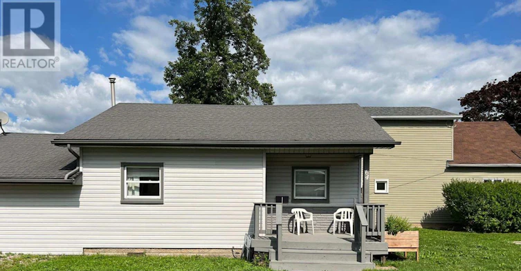 64 Dominion Road, Fort Erie, ON, L2A 1E6 - 3