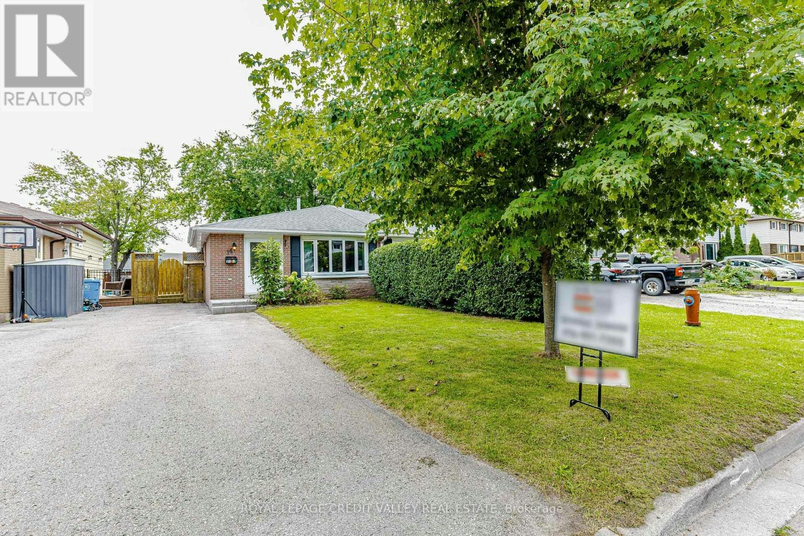 14 Carlton Drive, Orangeville, ON, L9W 2X9