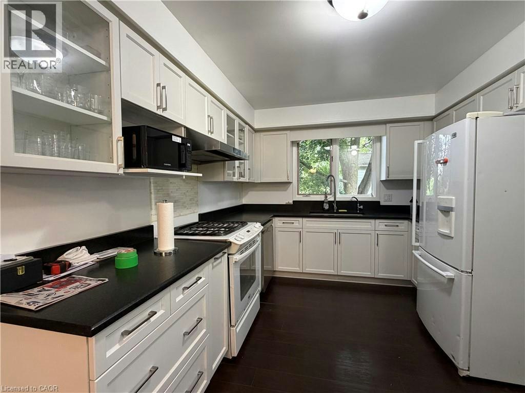 450 Bridge Street W, Waterloo, ON, N2K 2Y4 - 2