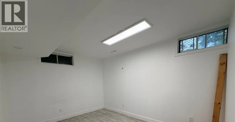 450 Bridge Street W, Waterloo, ON, N2K 2Y4 - 13