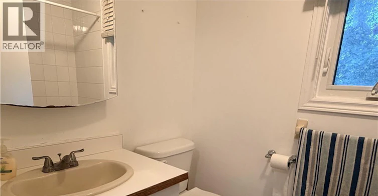 450 Bridge Street W, Waterloo, ON, N2K 2Y4 - 11