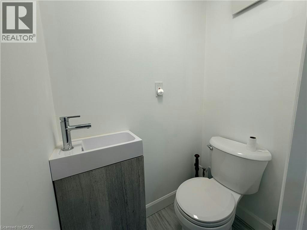 450 Bridge Street W, Waterloo, ON, N2K 2Y4 - 15