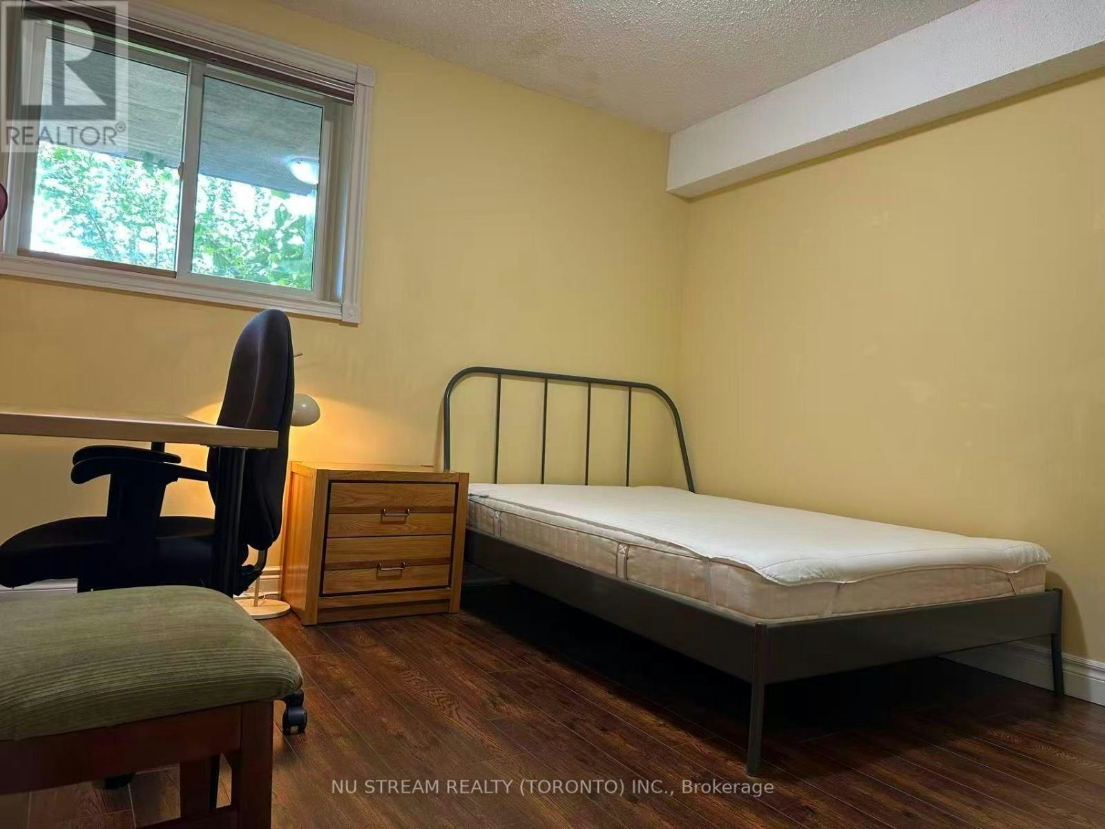 BEDROOM-115 Briggs Avenue, Richmond Hill, ON, L4B 3J5 - 3