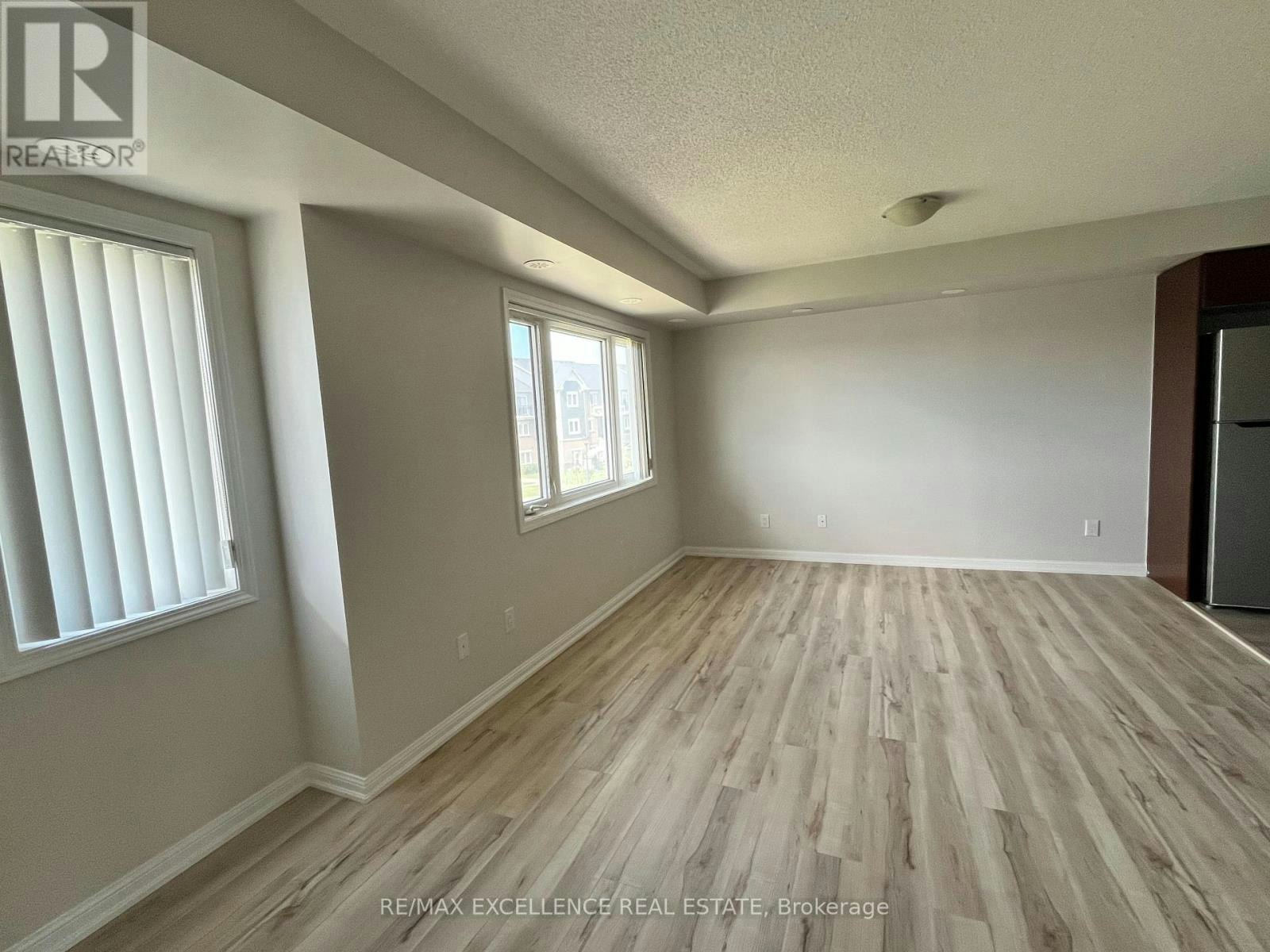 180-250 Sunny Meadow Boulevard, Brampton, ON, L6R 3Y6 - 10