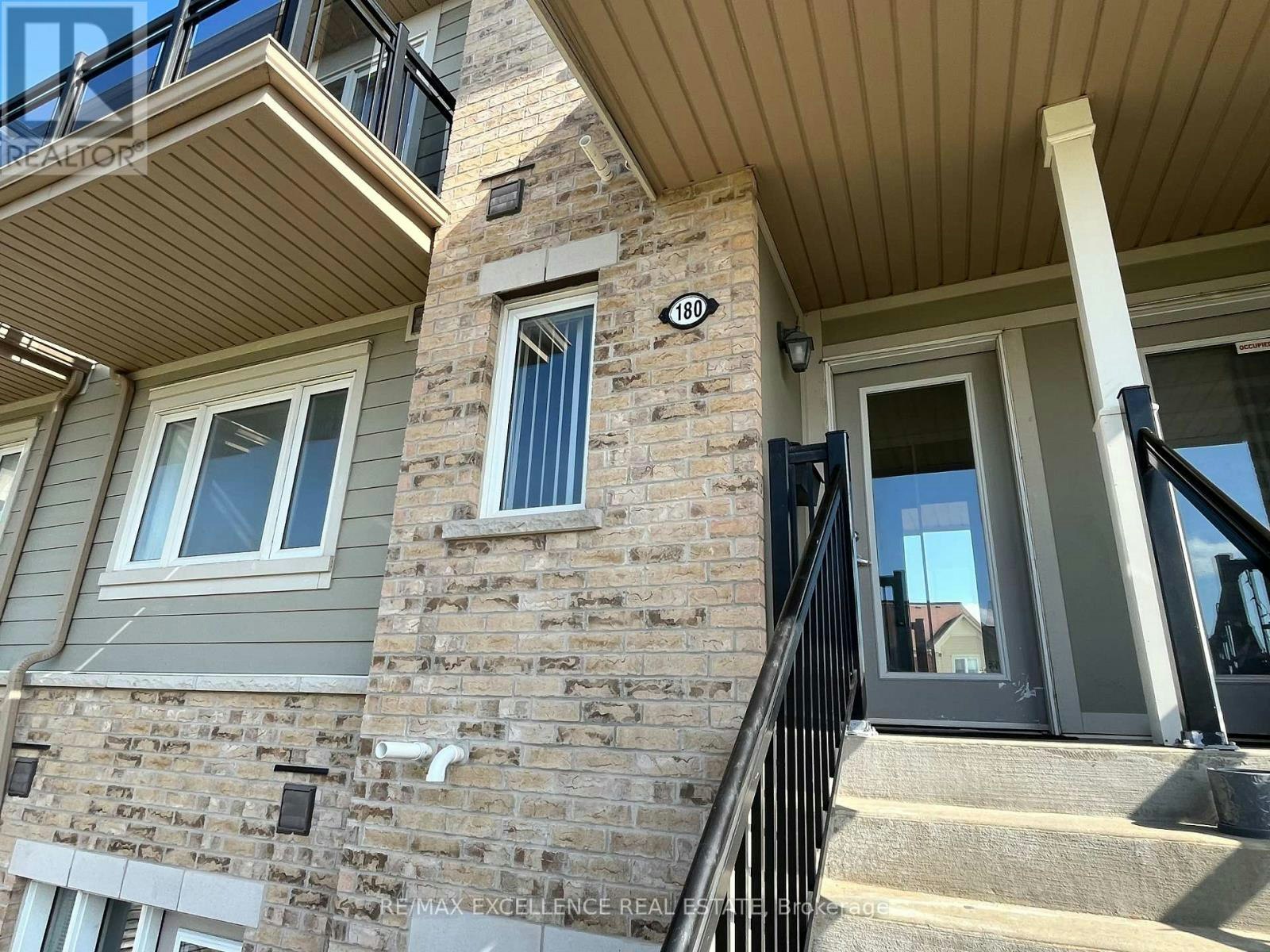180-250 Sunny Meadow Boulevard, Brampton, ON, L6R 3Y6 - 2