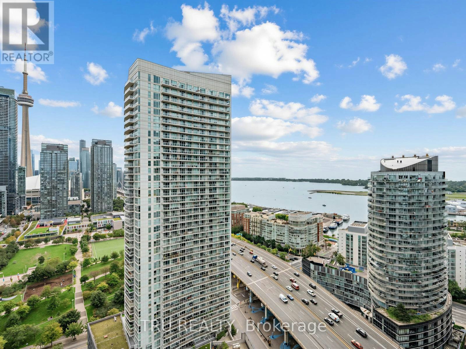 3210-70 Queens Wharf Road, Toronto, ON, M5V 0J2