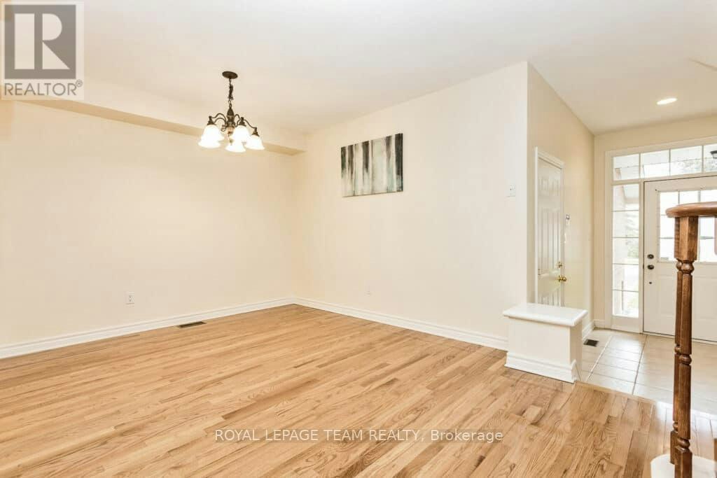 122 Saddlesmith Circle, Ottawa, ON, K2M 2Y6 - 5