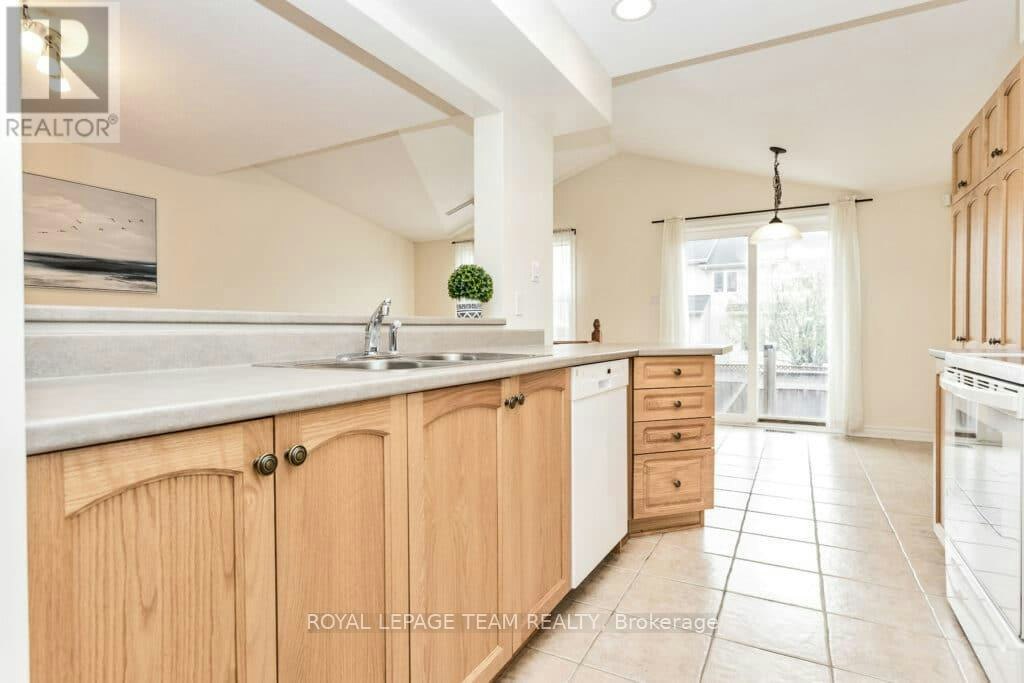 122 Saddlesmith Circle, Ottawa, ON, K2M 2Y6 - 14