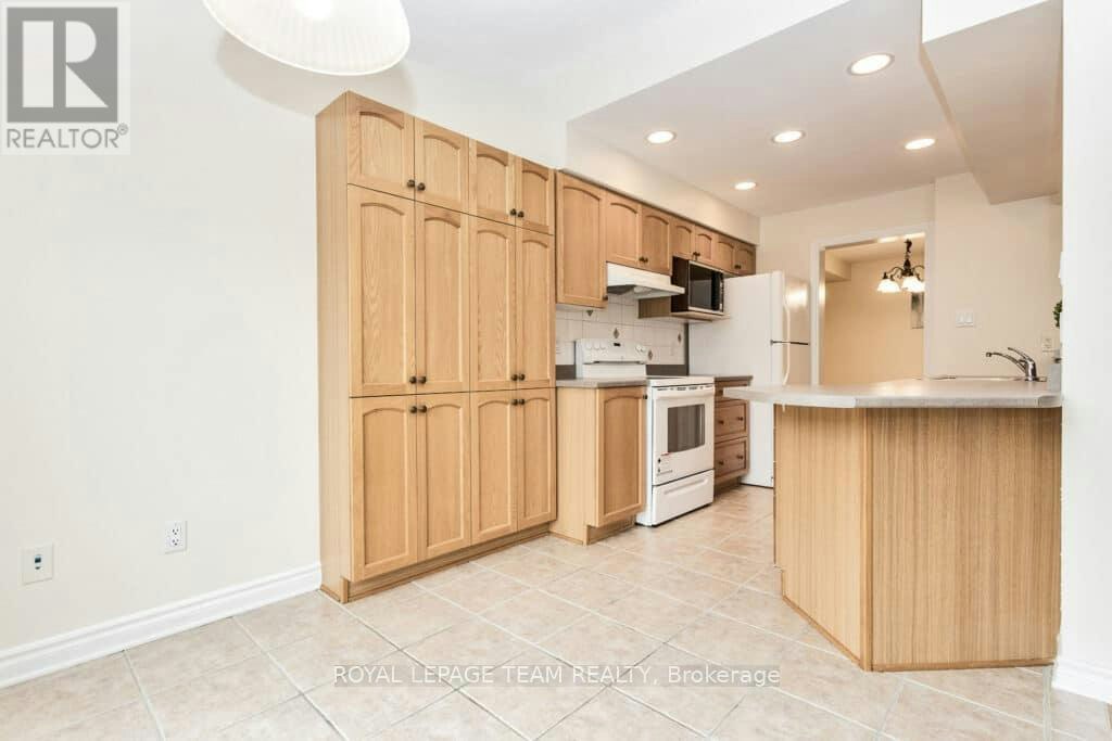 122 Saddlesmith Circle, Ottawa, ON, K2M 2Y6 - 11