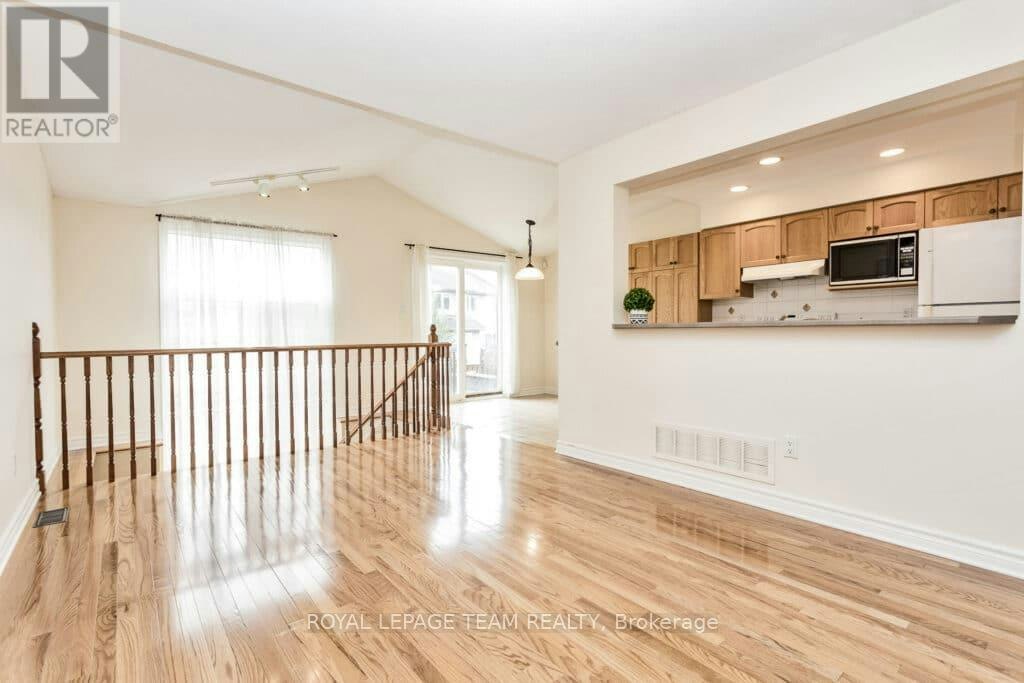 122 Saddlesmith Circle, Ottawa, ON, K2M 2Y6 - 8