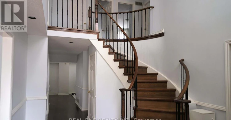 12 Atlantic Avenue, Markham, ON, L3P 7B6 - 4