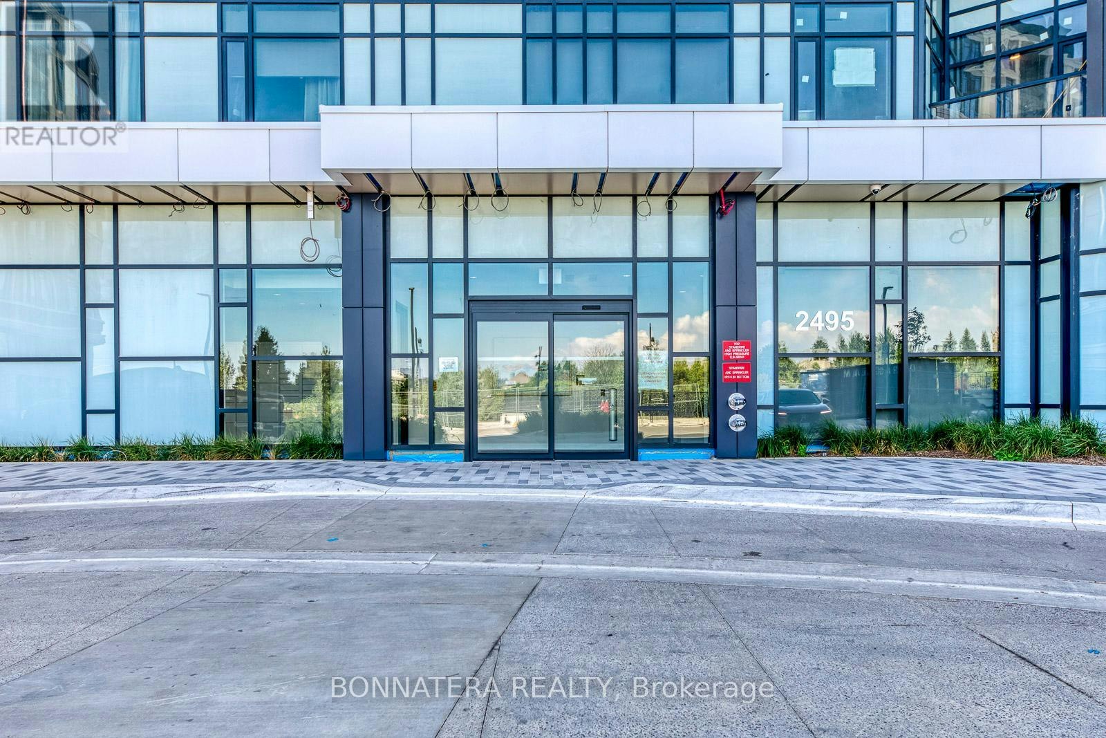 1810-2495 Eglinton Avenue W, Mississauga, ON, L5M 2T2 - 3