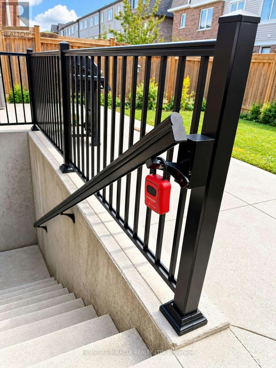 11 Bannister Crescent, Brampton, ON, L7A 4H2 - 8